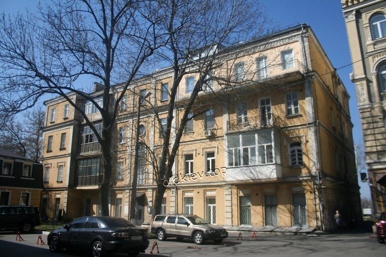 Киев. Большая Житомирская и Сечевых стрельцов (бывш. Артема)