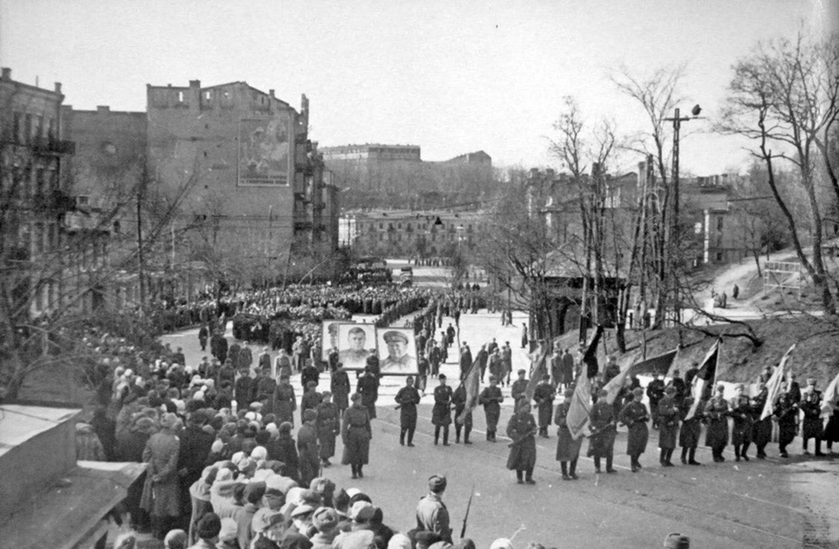       1941-45.