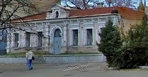 .)