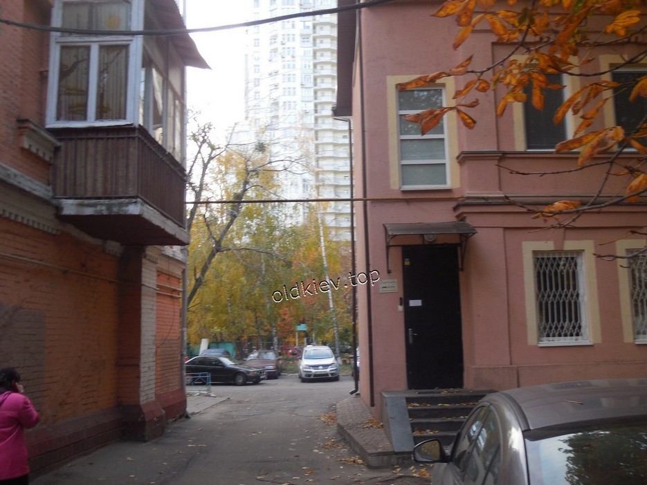  , 19