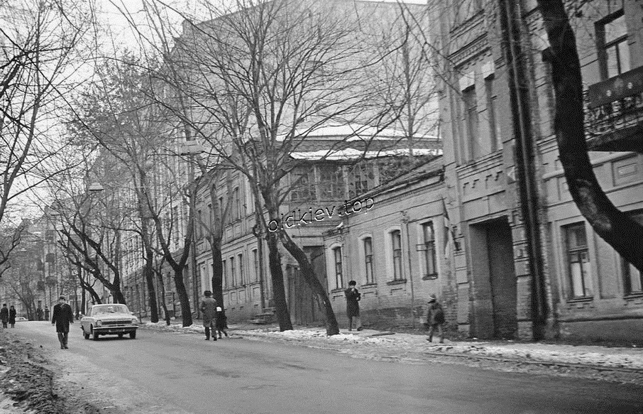 Киев. ул. Рейтарская