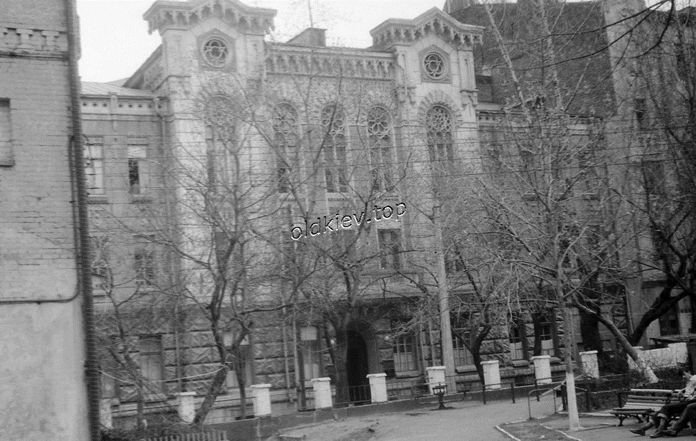 Киев. ул. Воровского