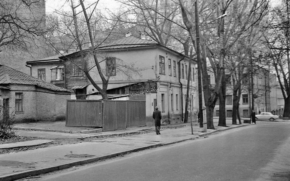 Киев. ул. Воровского