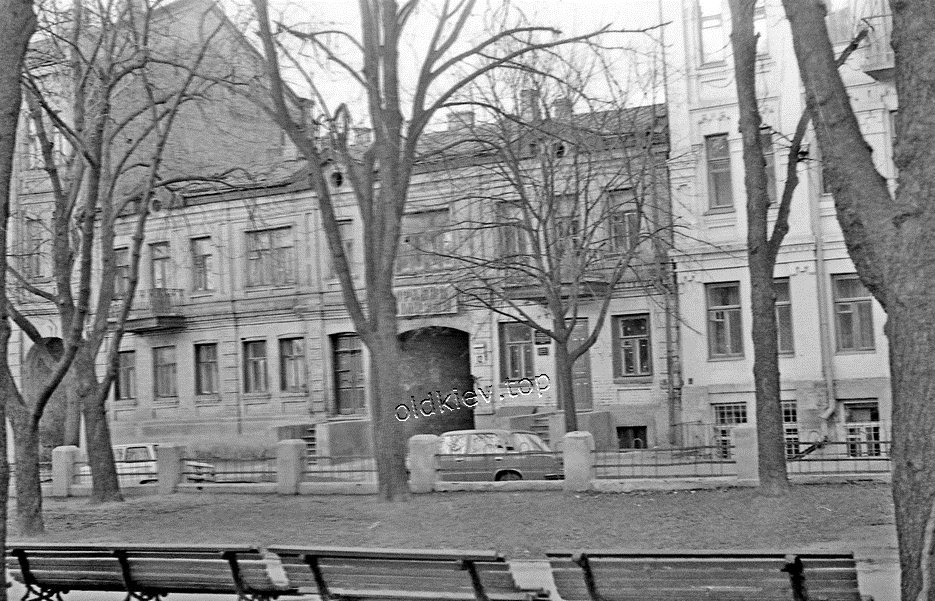 Киев. ул. Воровского