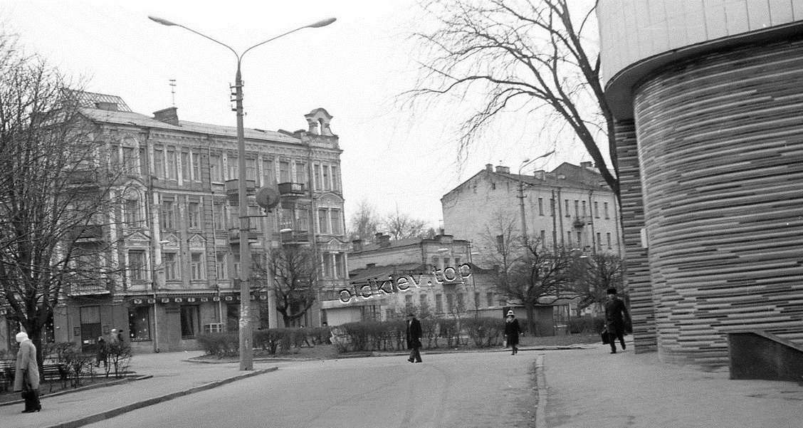 Киев. ул. Воровского
