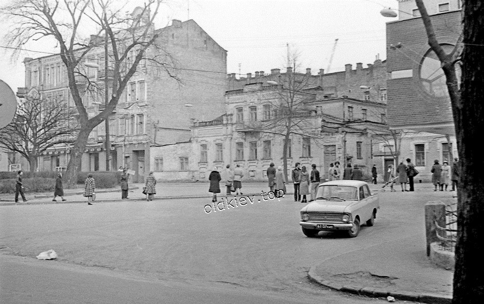 Киев. ул. Воровского