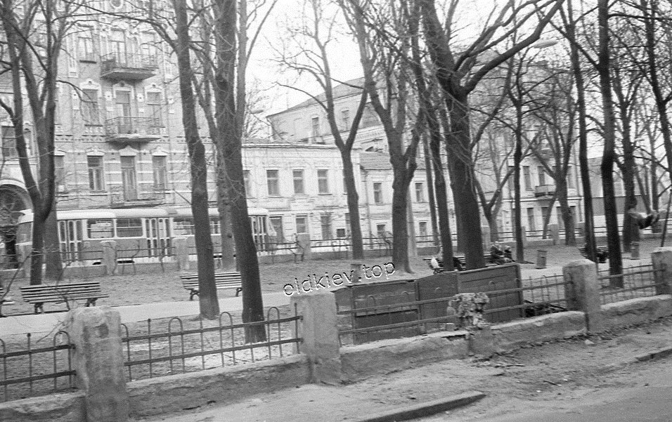 Киев. ул. Воровского