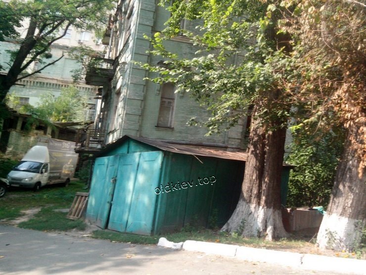 Киев. ул. Воровского