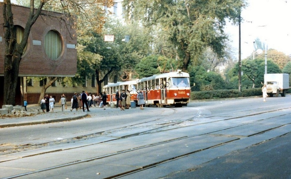 Киев. ул. Воровского
