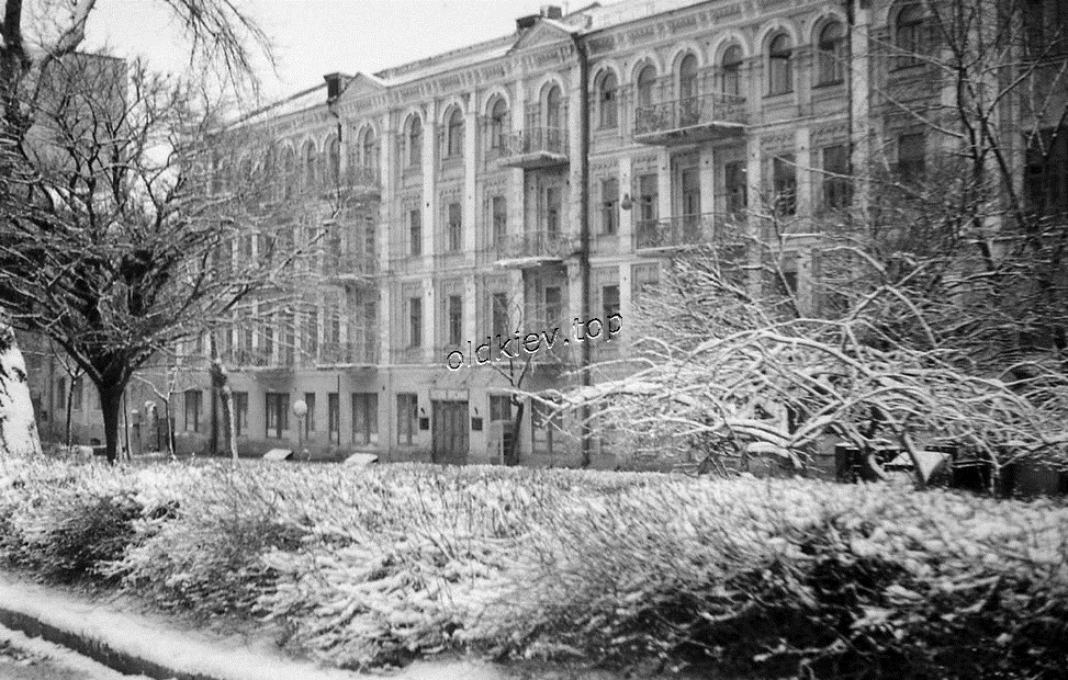 Киев. ул. Воровского
