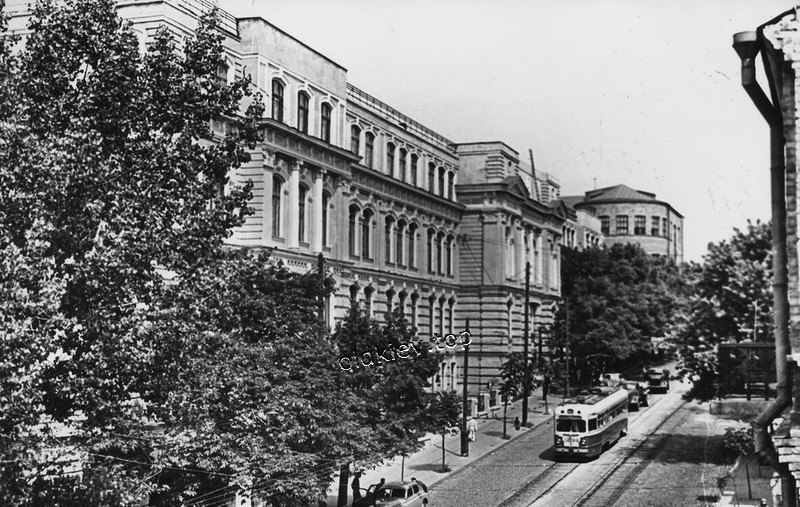 Киев. ул. Воровского